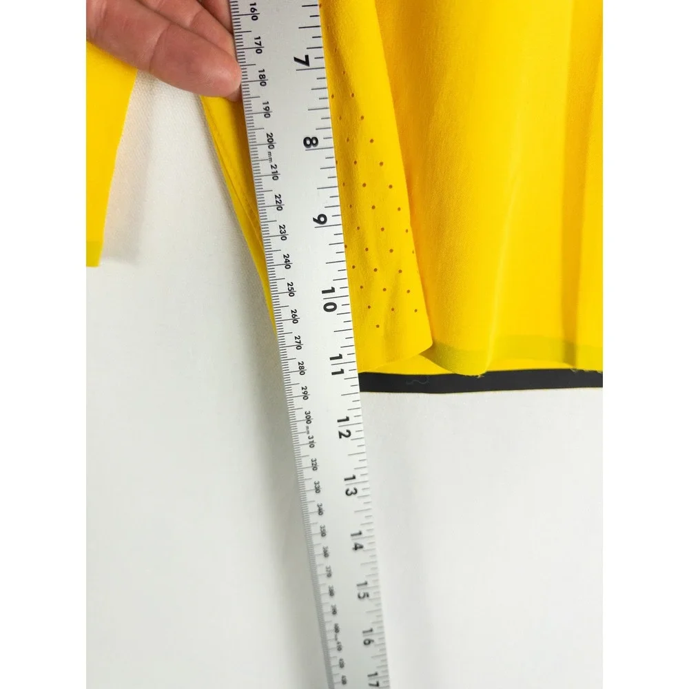 Jordan Brand Michigan Wolverines Basketball Shorts Mens M Yellow Streetwear Athl